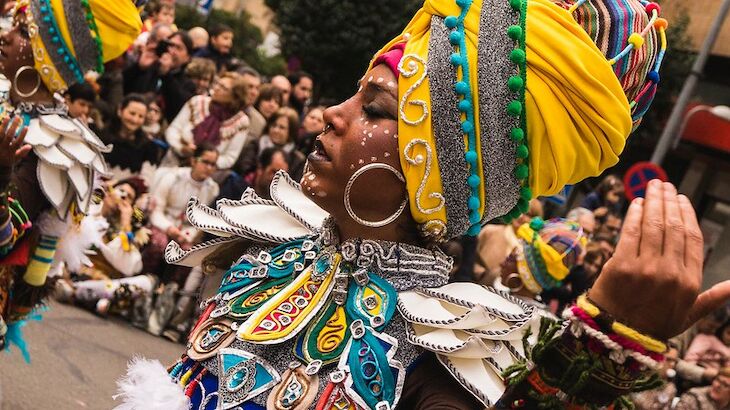 Desfile Santa Marina Badajoz carnaval comparsa Guille